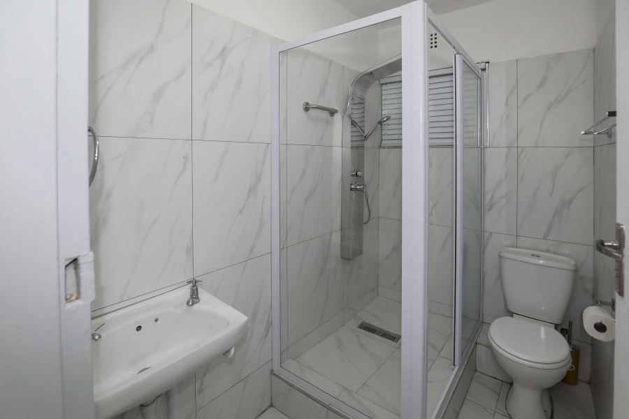 2 Bedroom Property for Sale in Woodstock Western Cape